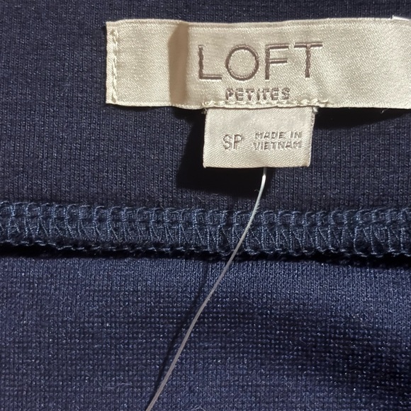 LOFT Petites Navy Ruffle Hem Mini Skirt Size Small Petite NWT - Picture 3 of 5